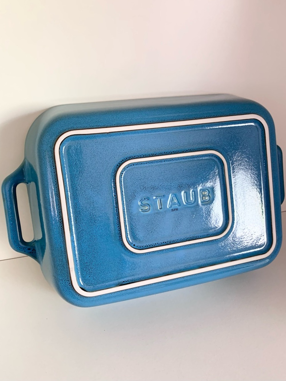 NWOT Staub enameled baking dish